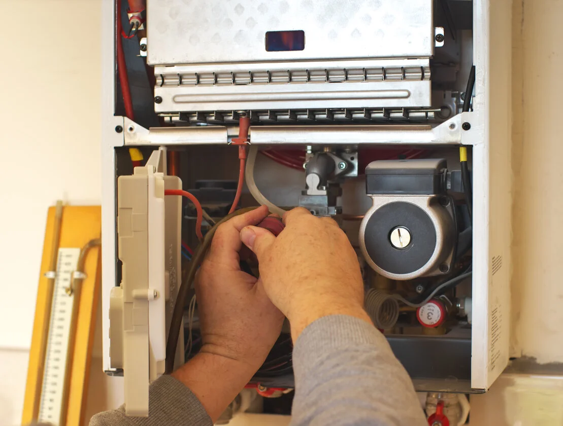 Heizkessel im Technikraum